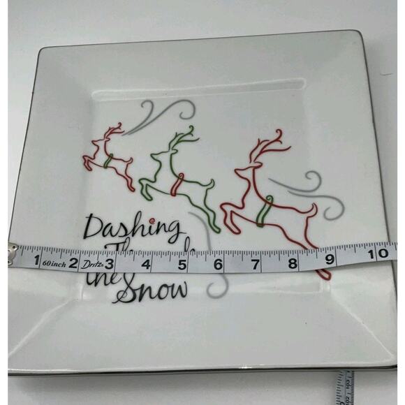 St. Nicholas Sq Christmas Reindeer 10" Serving Plate Dashing Through the Snow - Picture 3 of 5
